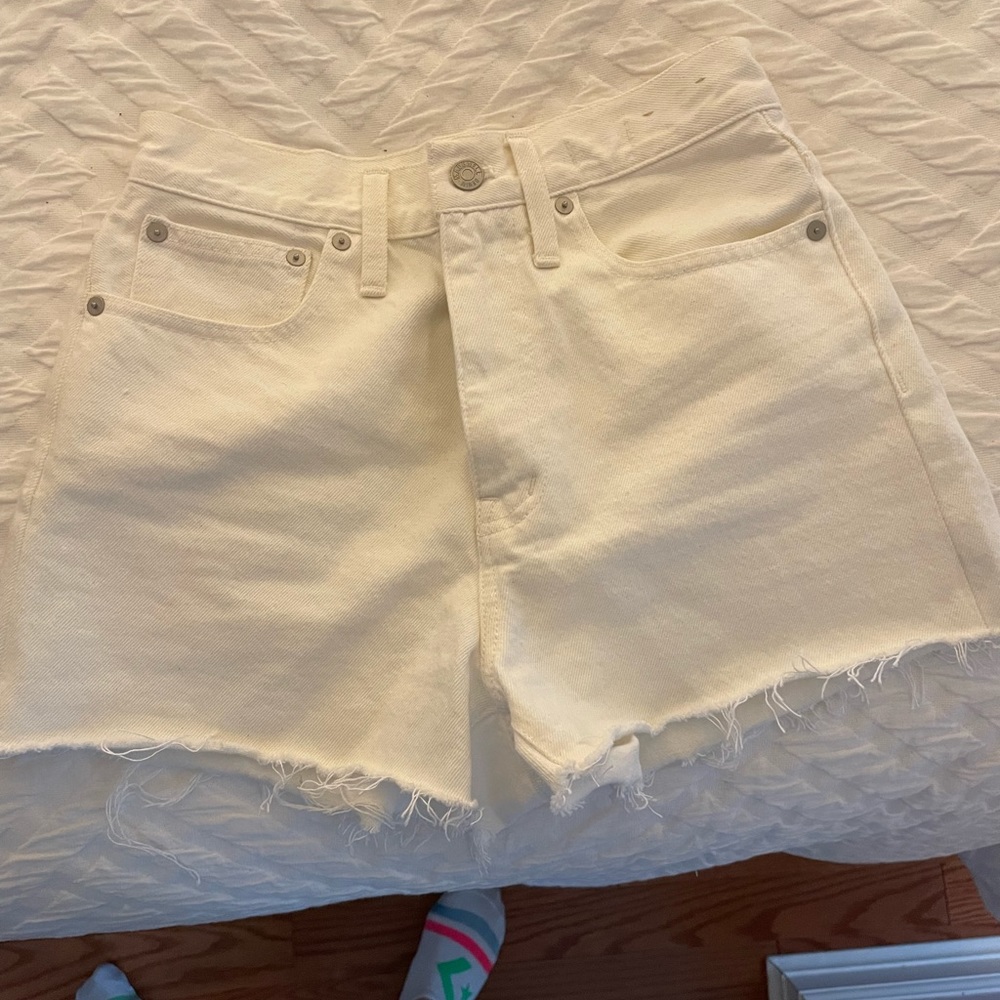 madewell momjean short in tile white